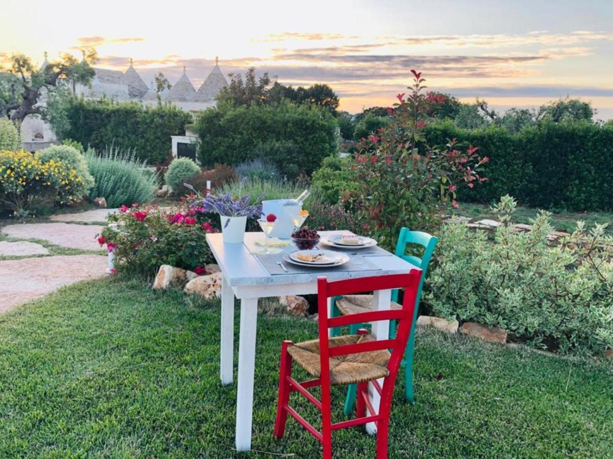 Trulli Isago Acomodação com café da manhã Locorotondo Exterior foto