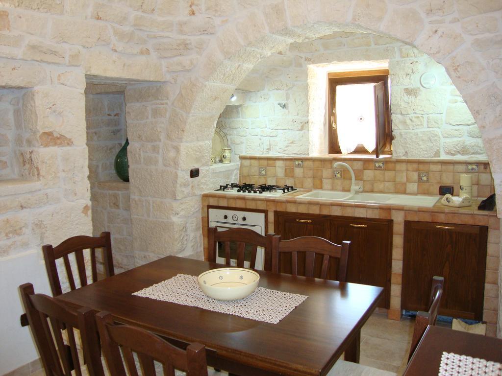 Trulli Isago Acomodação com café da manhã Locorotondo Exterior foto