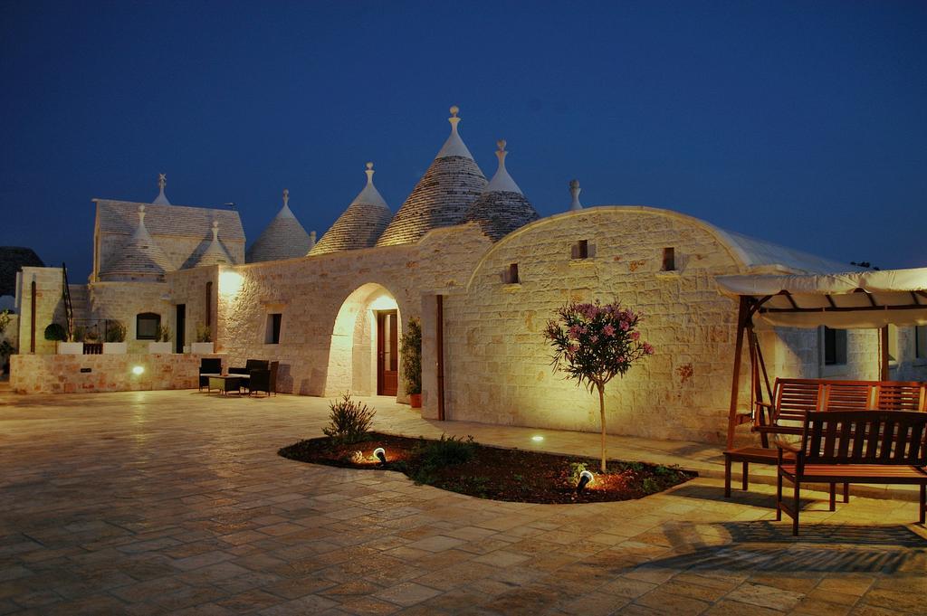 Trulli Isago Acomodação com café da manhã Locorotondo Exterior foto